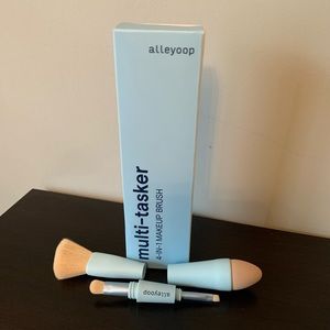 Alleyoop 4-in1 makeup brush